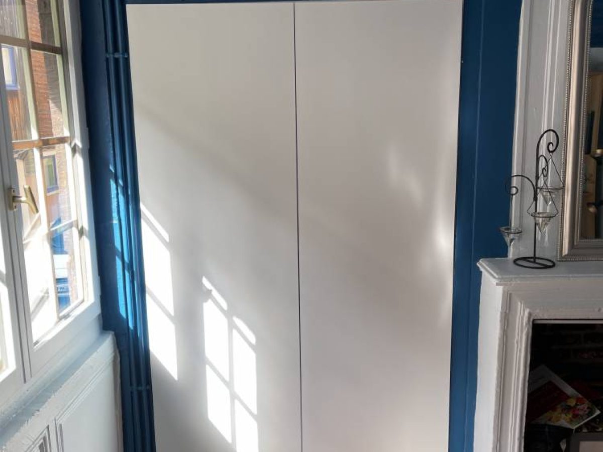 Réalisation d'un dressing, rangement sur mesure par Arts Menuiserie Agencement, menuisier à Rouen
