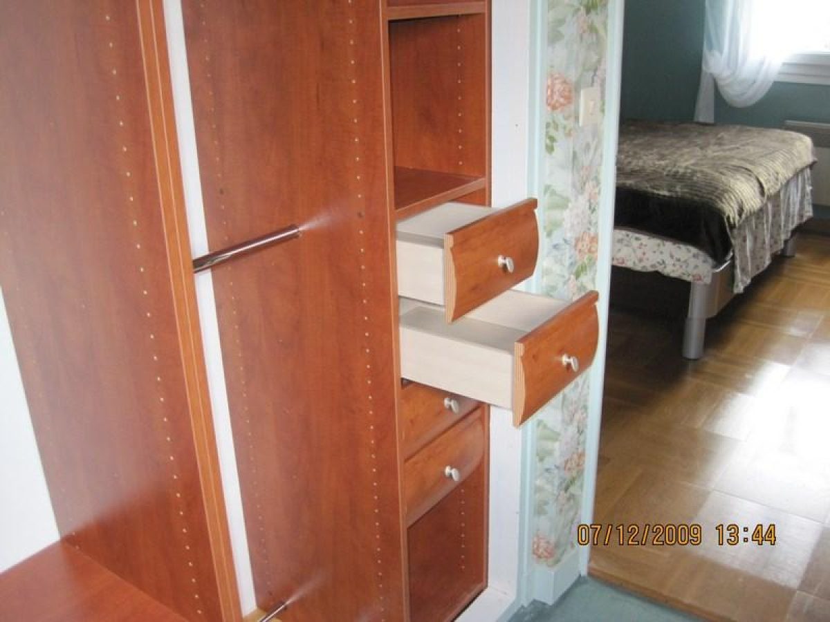 Réalisation d'un dressing, rangement sur mesure par Arts Menuiserie Agencement, menuisier à Rouen