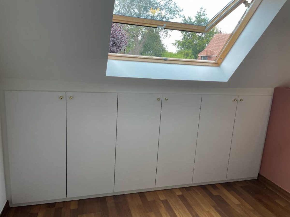 Réalisation d'un dressing, rangement sur mesure par Arts Menuiserie Agencement, menuisier à Rouen