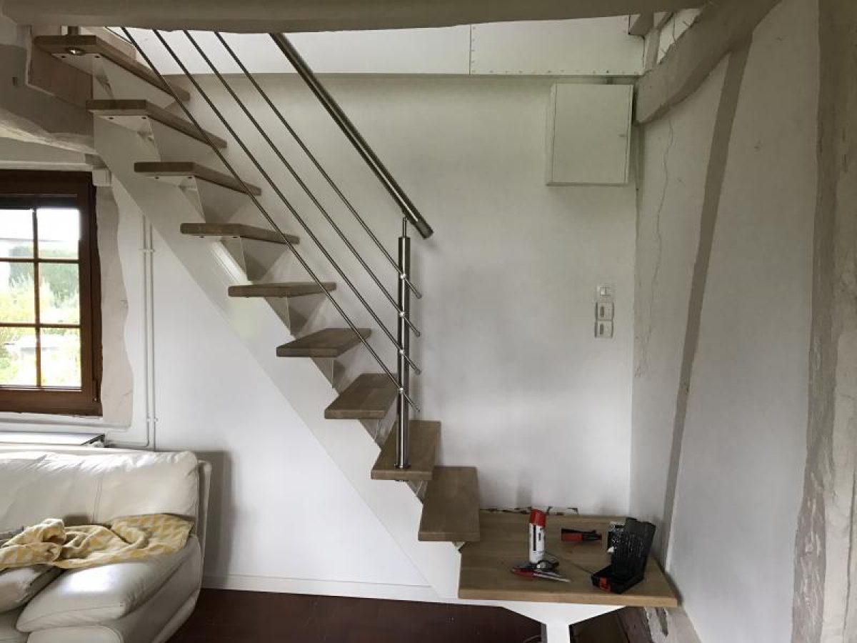 Réalisation d'un escalier par Arts Menuiserie Agencement, menuisier à Rouen