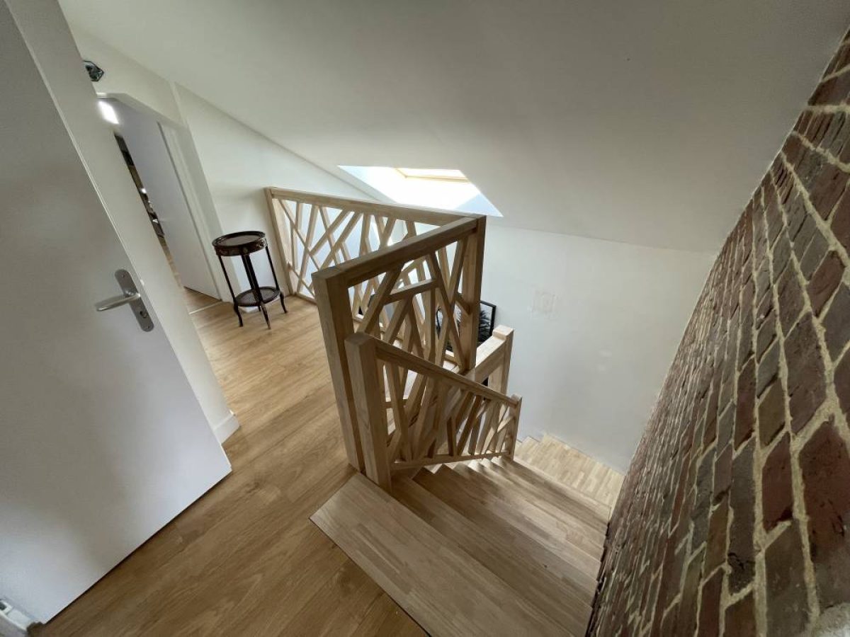 Réalisation d'un escalier par Arts Menuiserie Agencement, menuisier à Rouen