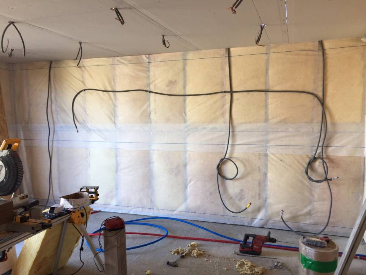 Réalisation d'une isolation par Arts Menuiserie Agencement, menuisier à Rouen