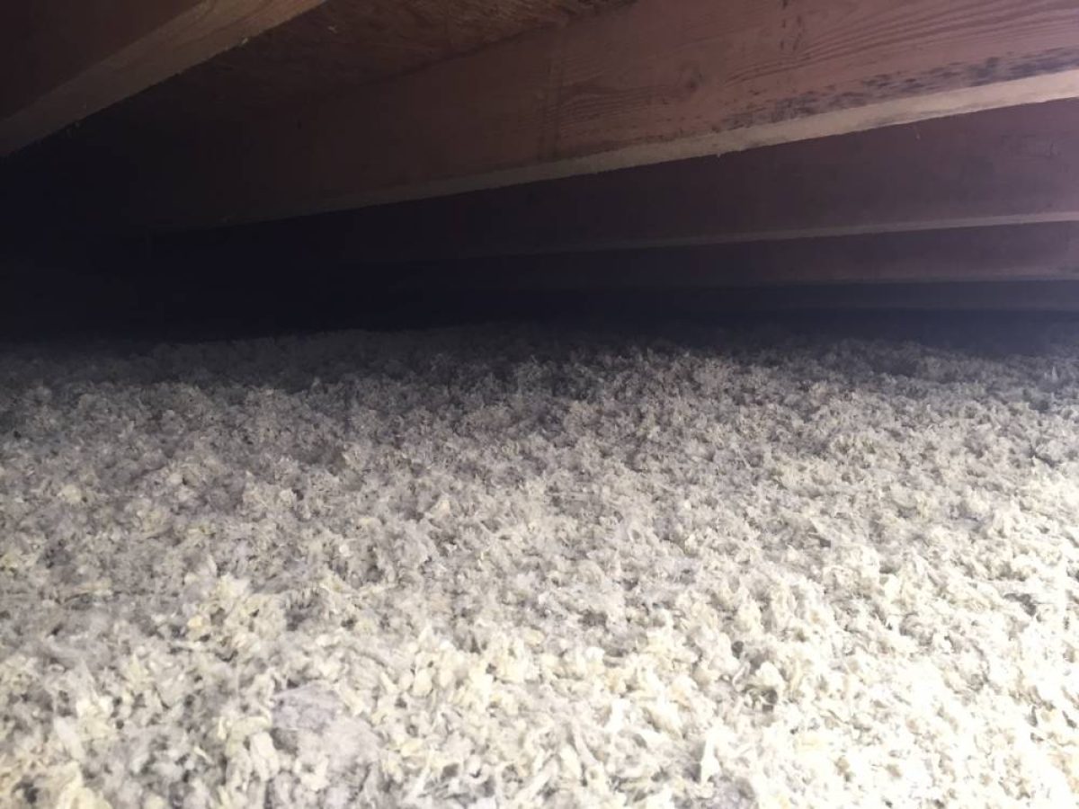 Réalisation d'une isolation par Arts Menuiserie Agencement, menuisier à Rouen