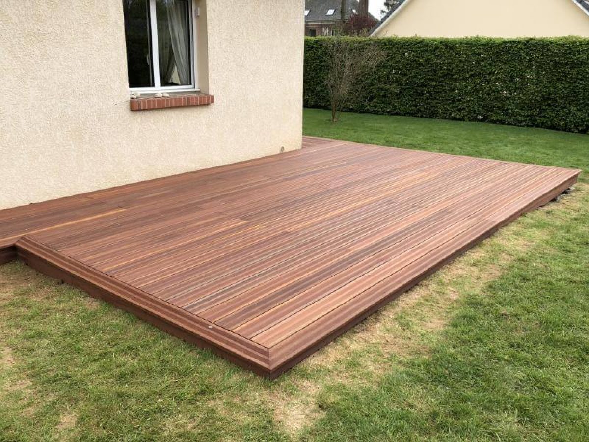 Réalisation d'une terrasse bois par Arts Menuiserie Agencement, menuisier à Rouen