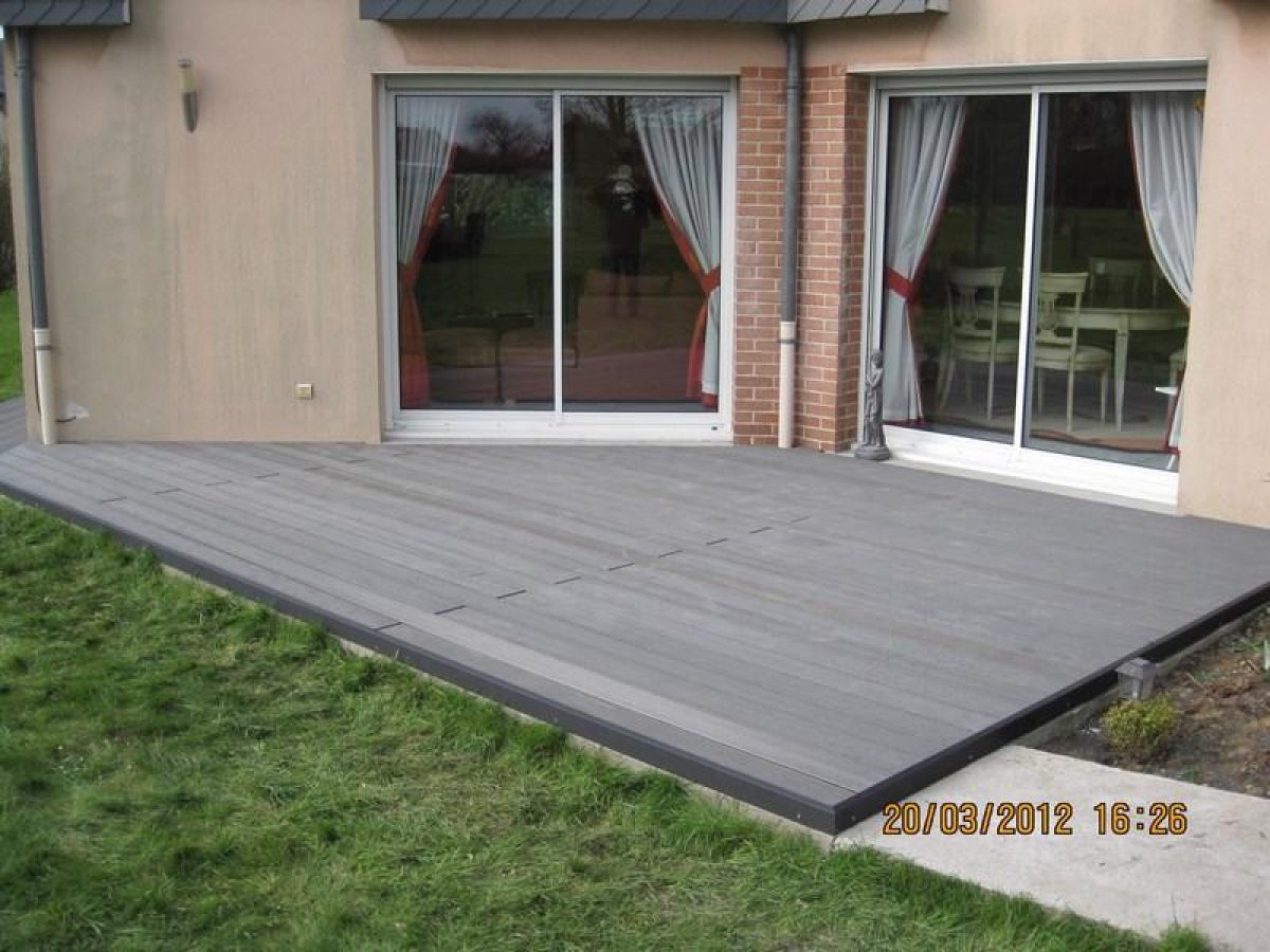 Réalisation d'une terrasse bois par Arts Menuiserie Agencement, menuisier à Rouen