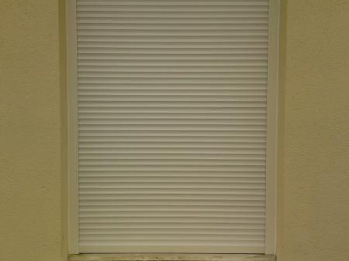 Réalisation d'un volet roulant par Arts Menuiserie Agencement, menuisier à Rouen